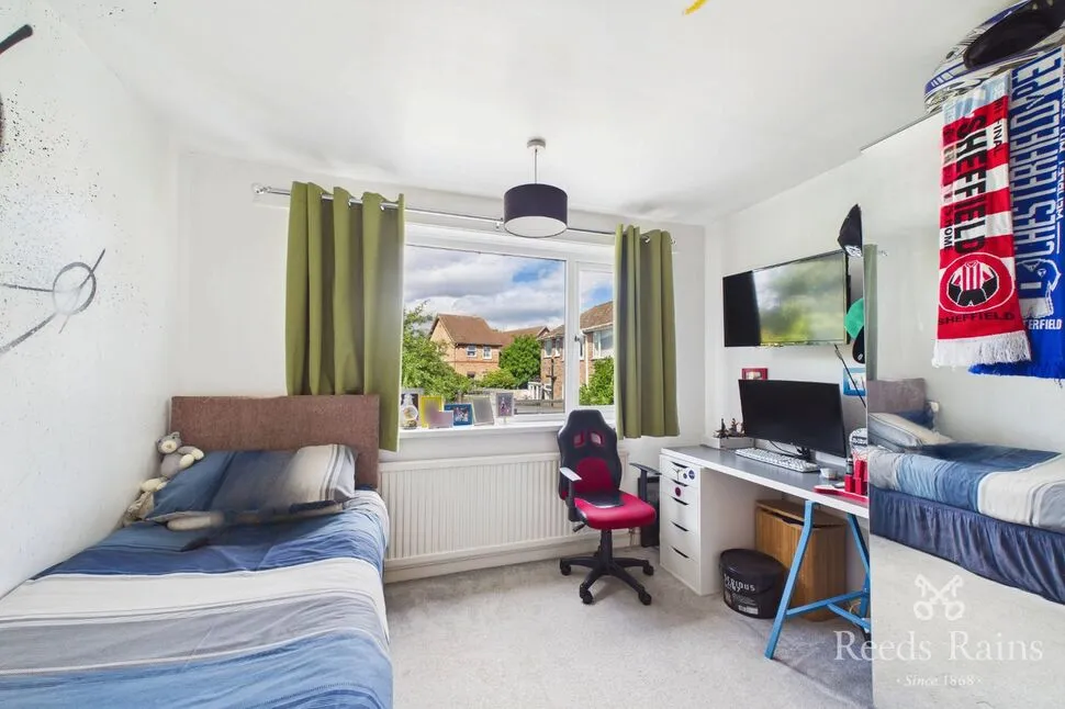 Rother Avenue, Brimington, S43, photo 13