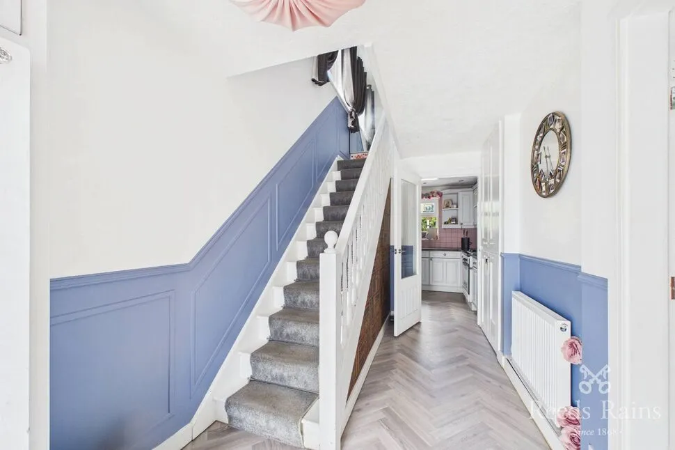 Rother Avenue, Brimington, S43, photo 8