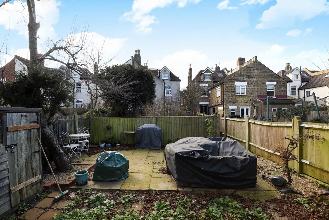 Hopton Road, SW16, photo 5