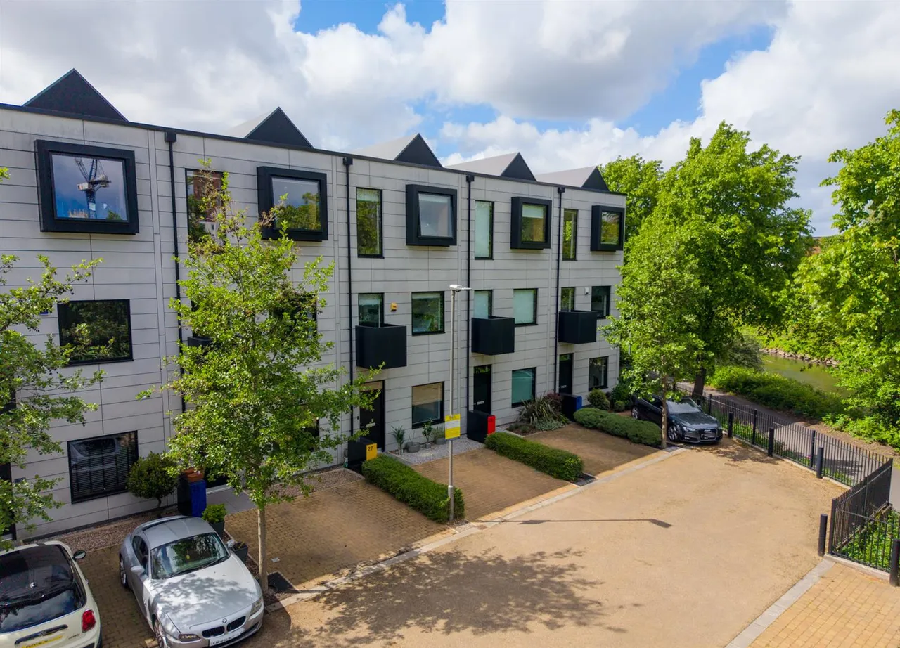 Sandywell Lane, Salford, M3, photo 32