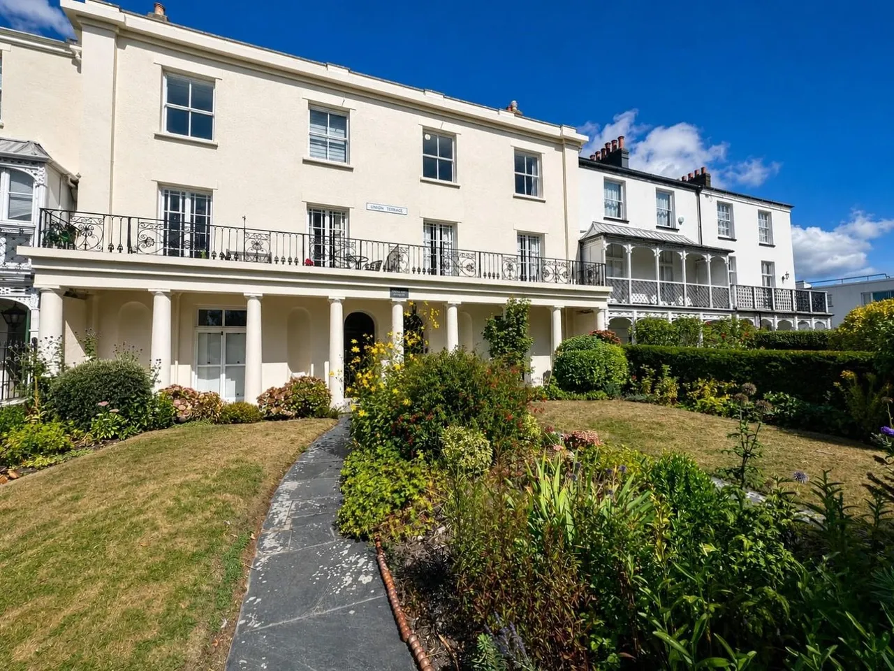 2 bed flat for sale — Union Terrace, Barnstaple