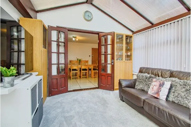 Bishops Meadow, Manchester, M24, photo 13
