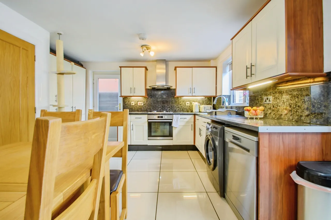 Bishops Meadow, Manchester, M24, photo 10