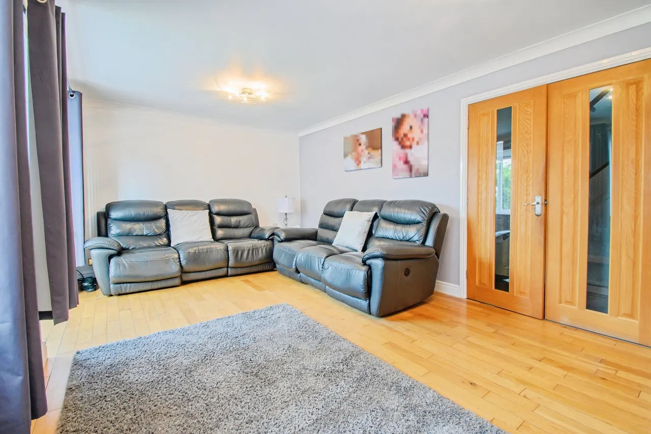 Bishops Meadow, Manchester, M24, photo 4