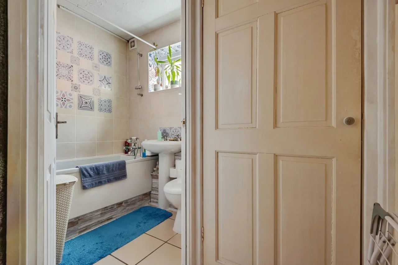 Deysbrook Lane, Liverpool, L12, photo 13