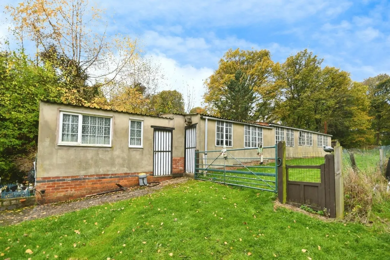 Top Road, Hardwick Wood, S42, photo 20