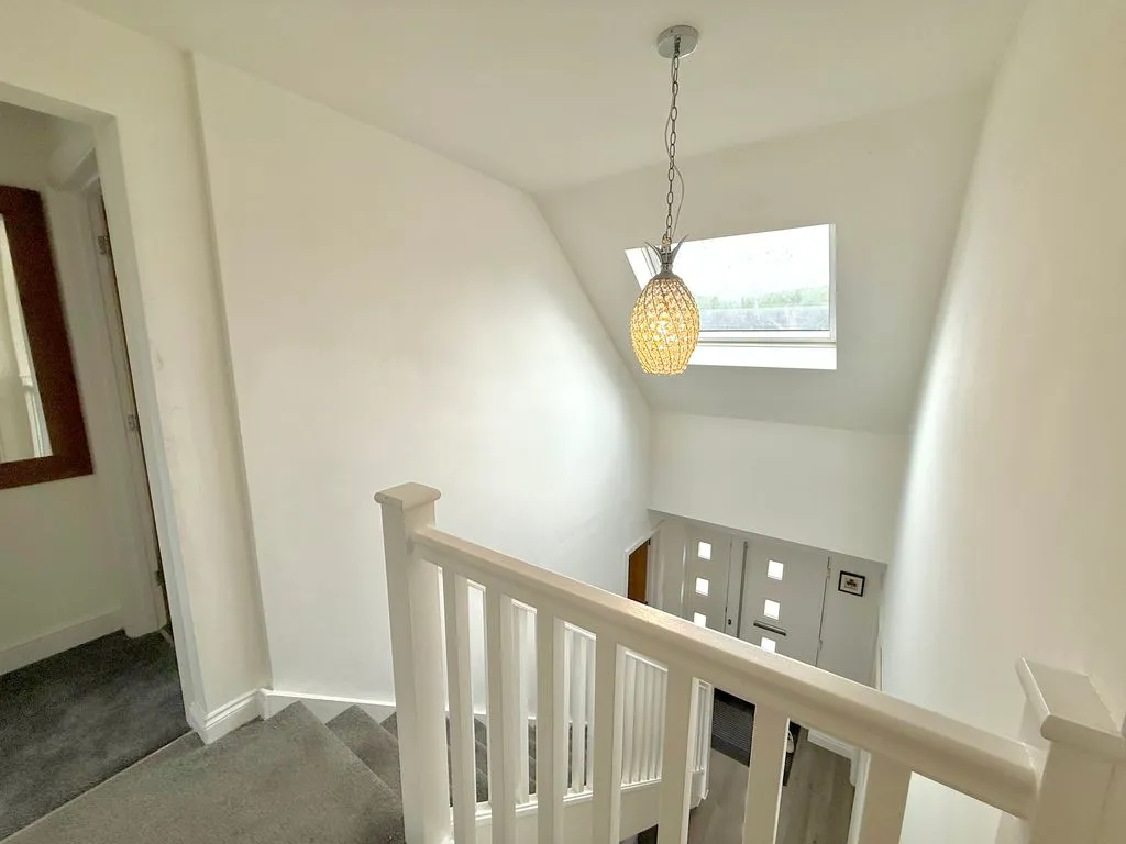 Luton Road, Dunstable LU5 4LE, photo 19