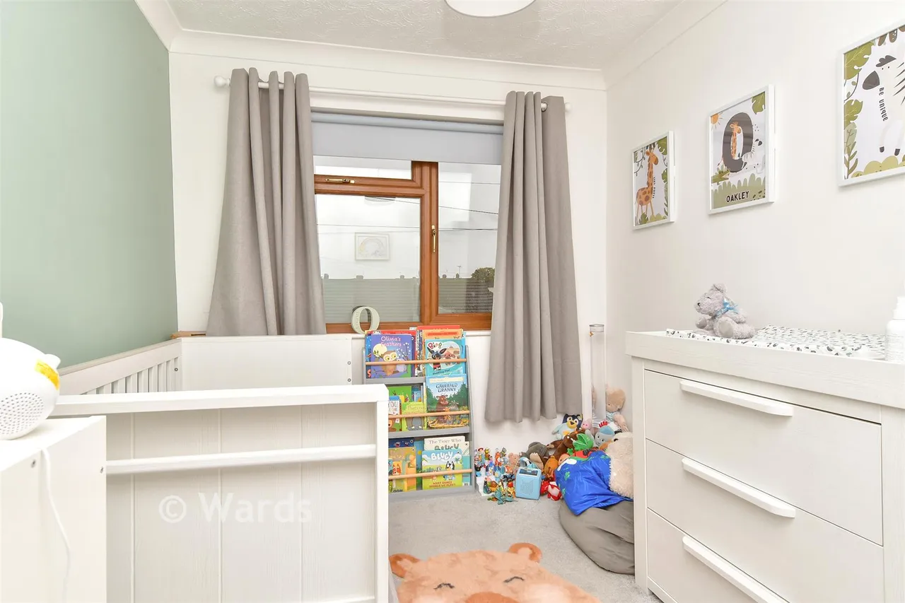 Roberts Close, Sittingbourne, ME10, photo 8