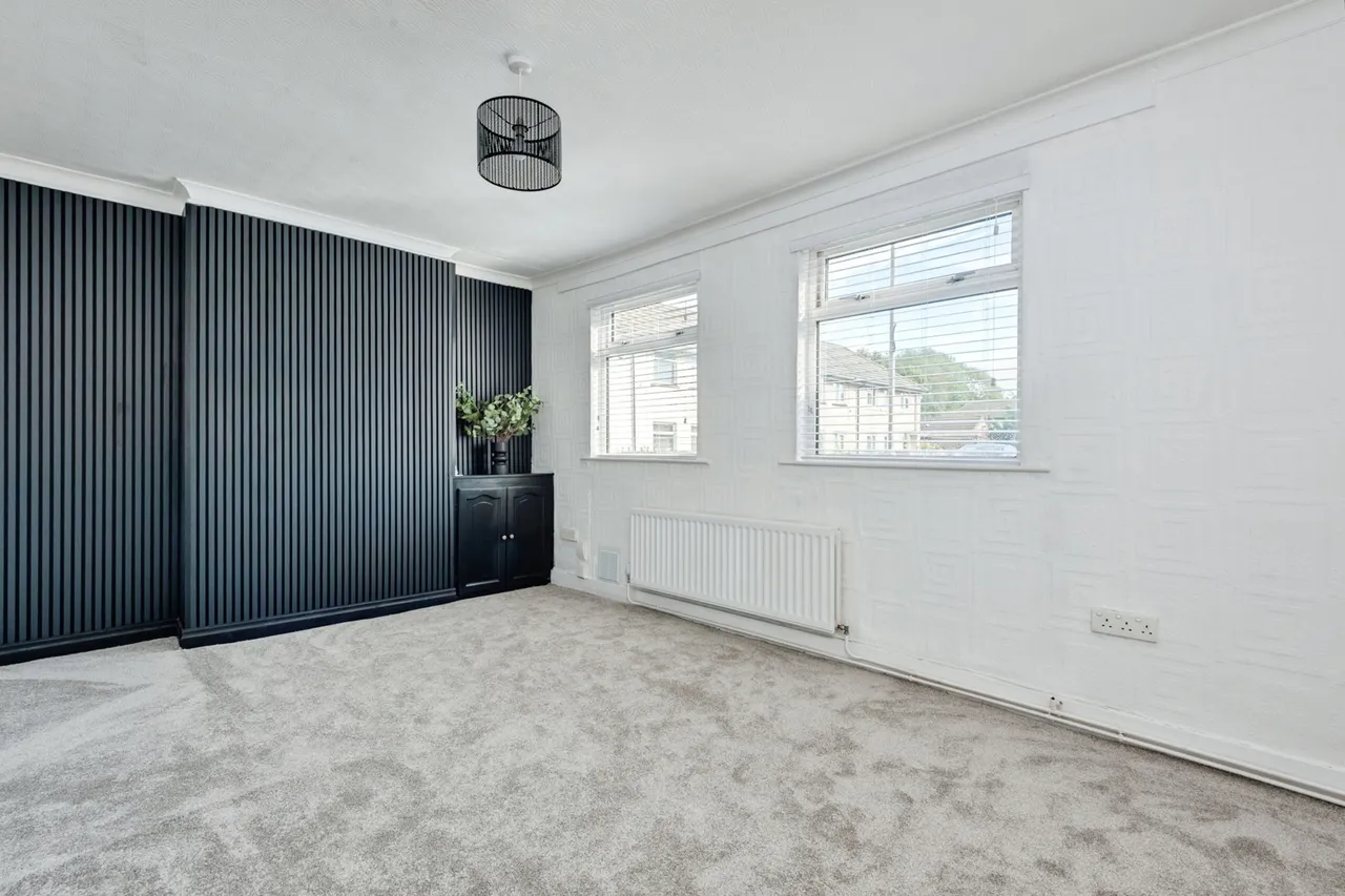 Alison Place, Liverpool, L13, photo 2
