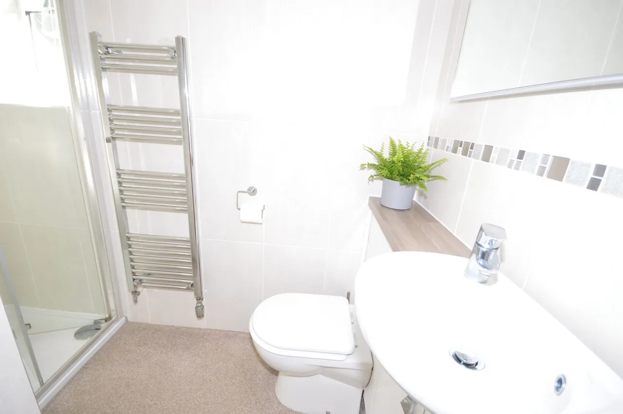 Tring Road, Wendover, HP22, photo 6