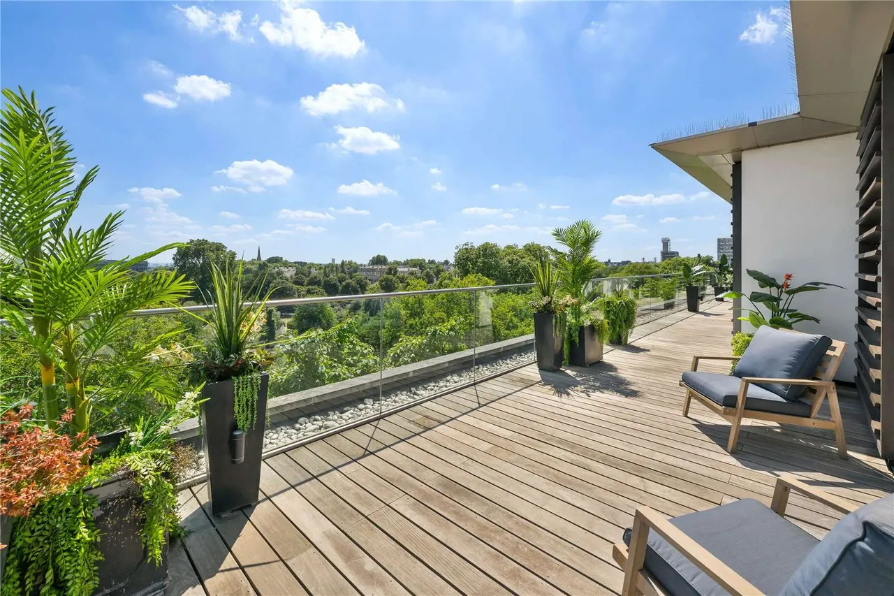 5 bed flat for sale — Caroline House, Bayswater Road, London, W2 4RQ