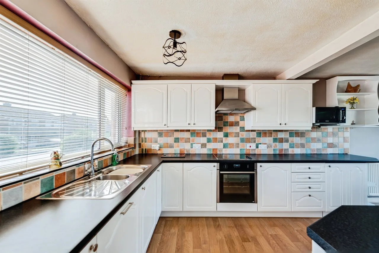 Colwell Drive, Witney, OX28, photo 2