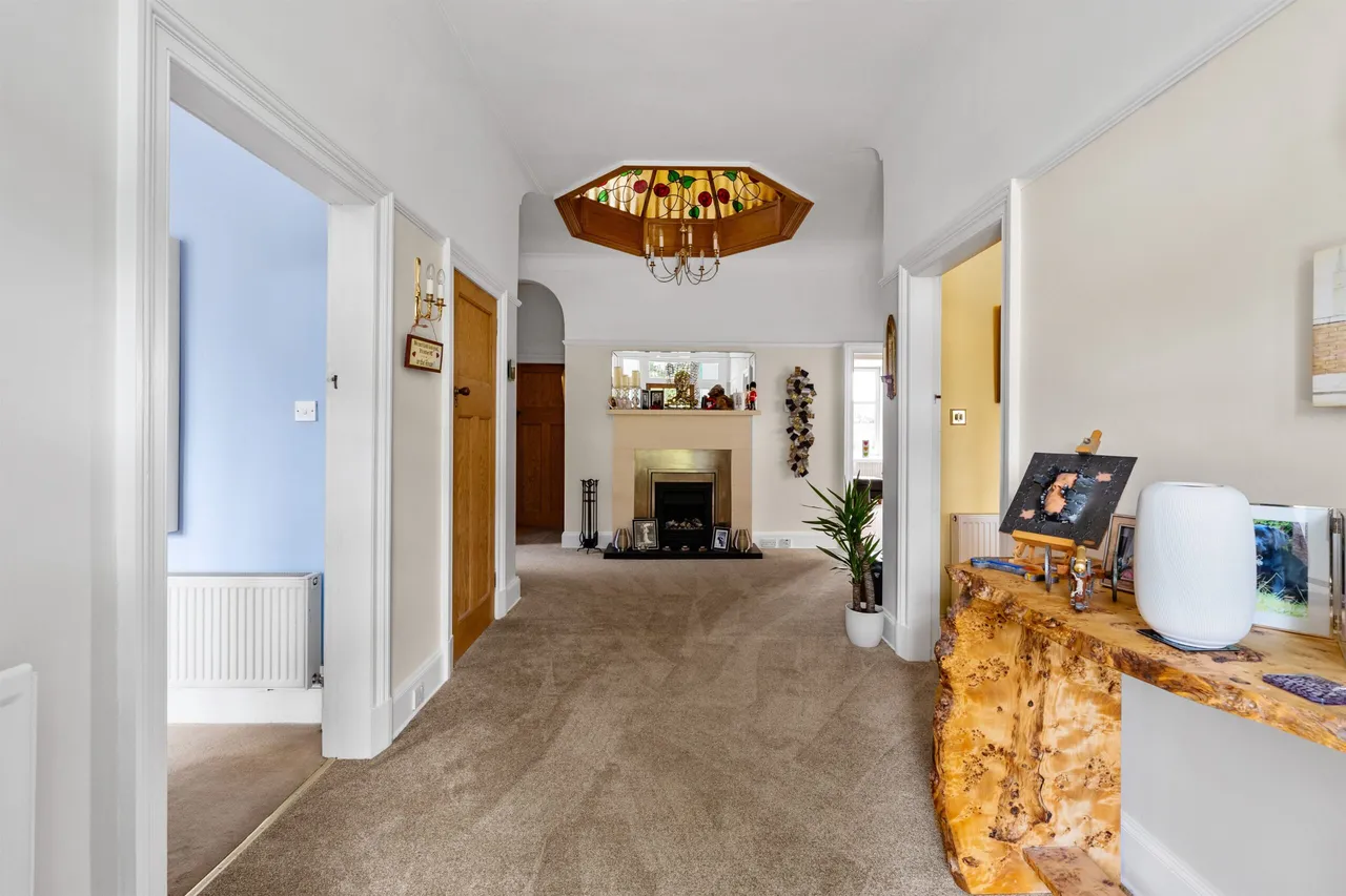 Huntly Avenue, Giffnock, photo 13