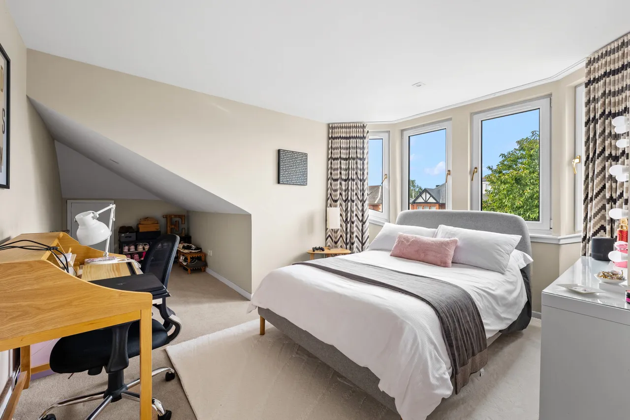 Huntly Avenue, Giffnock, photo 18