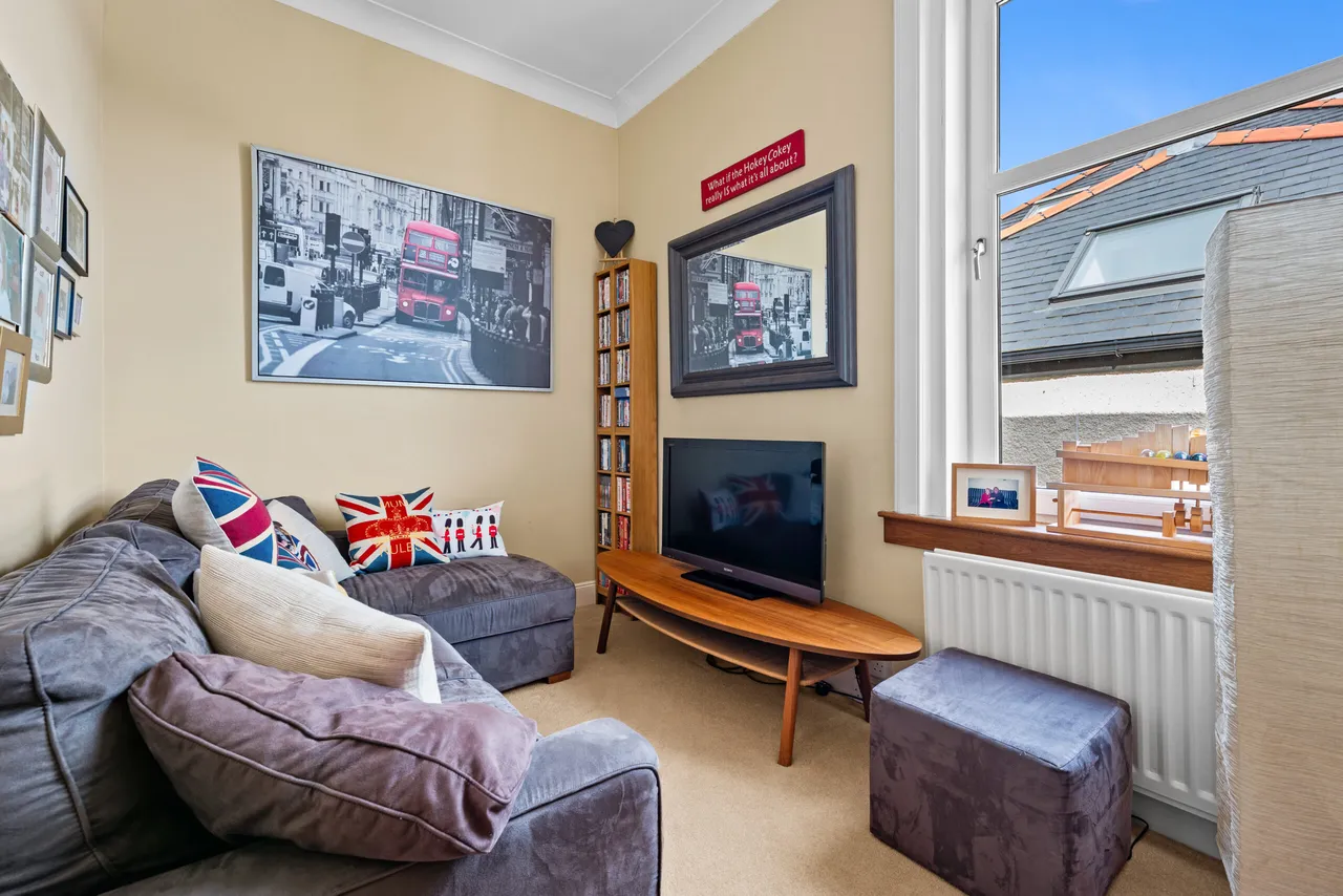 Huntly Avenue, Giffnock, photo 8