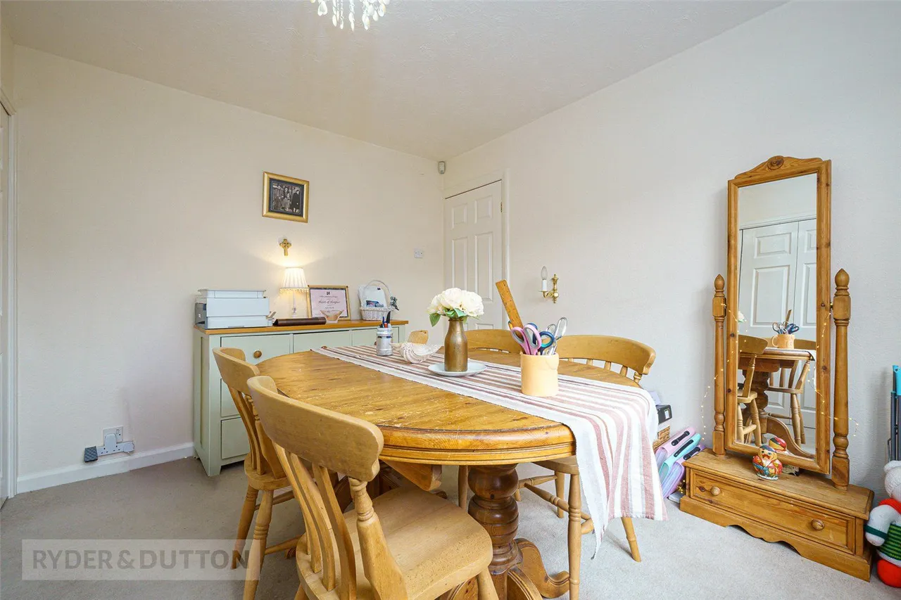Burton Acres Way, Highburton, HD8, photo 9