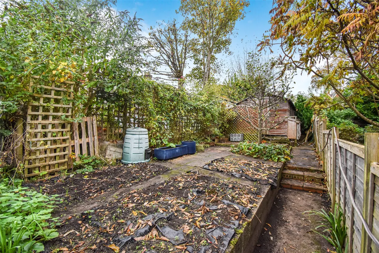 Sandford Road, Aldershot, Hampshire, GU11 3AE, photo 22