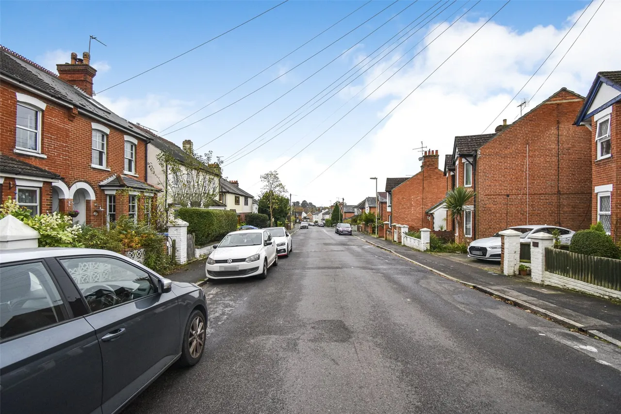 Sandford Road, Aldershot, Hampshire, GU11 3AE, photo 5