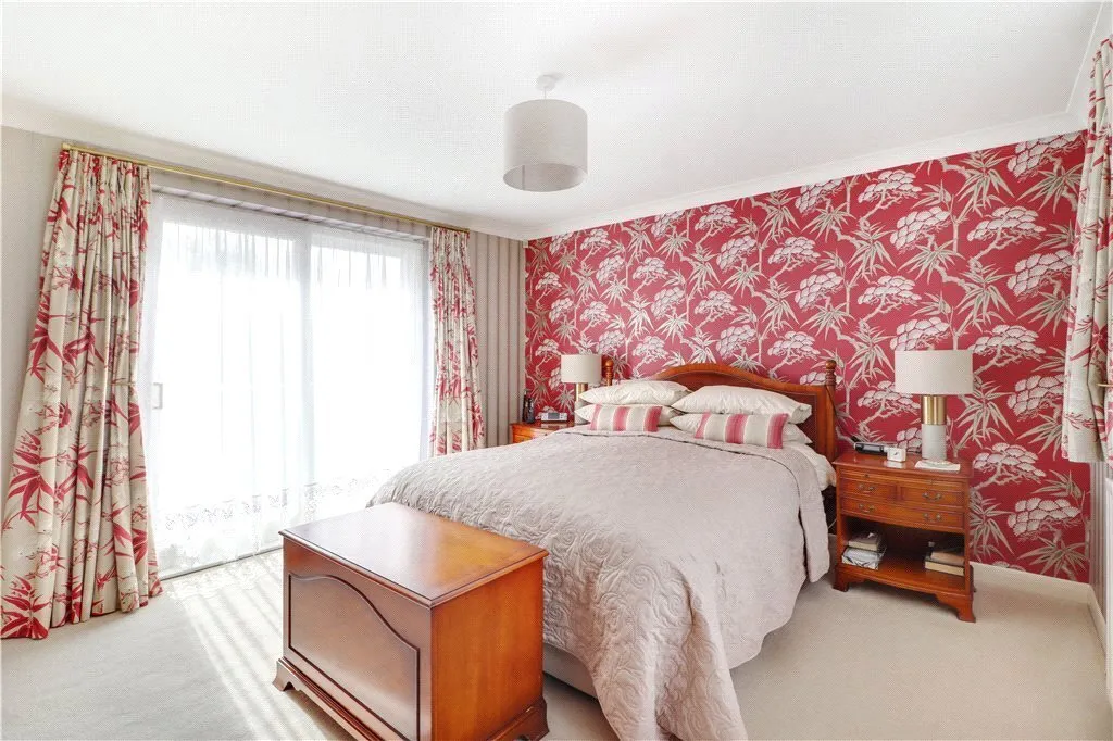 Goatsfield Road, Tatsfield, Westerham, Surrey, TN16, photo 13