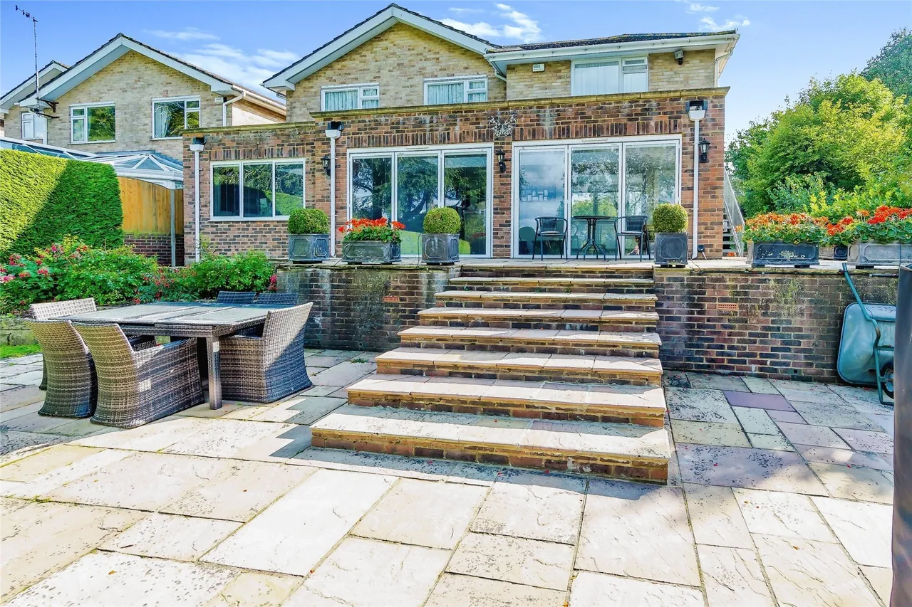 Goatsfield Road, Tatsfield, Westerham, Surrey, TN16, photo 31