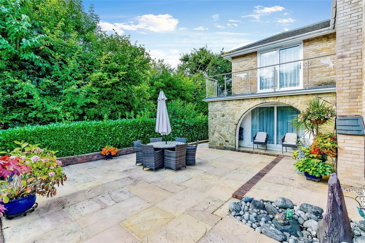 Goatsfield Road, Tatsfield, Westerham, Surrey, TN16, photo 29