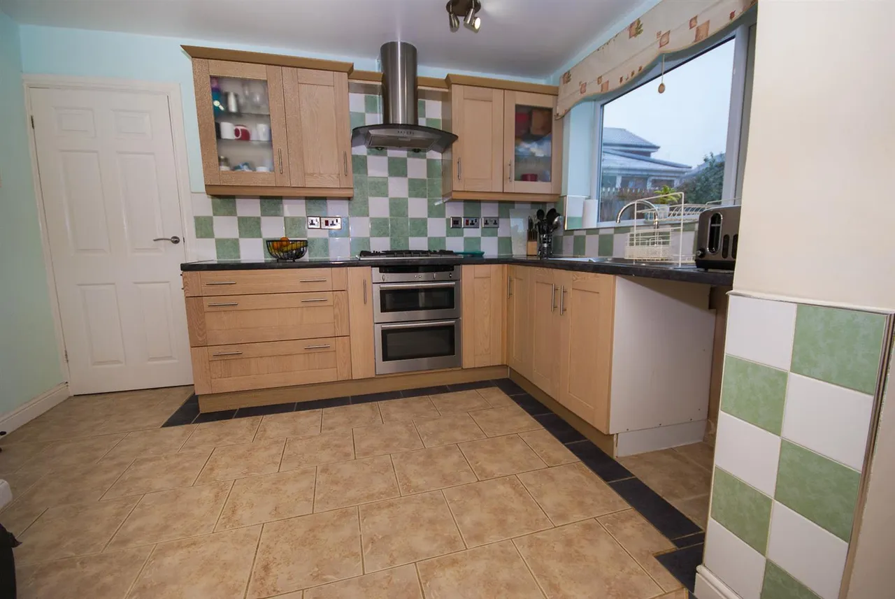 Cleveland Close, Ramsbottom, Bury, BL0 9FH, photo 5