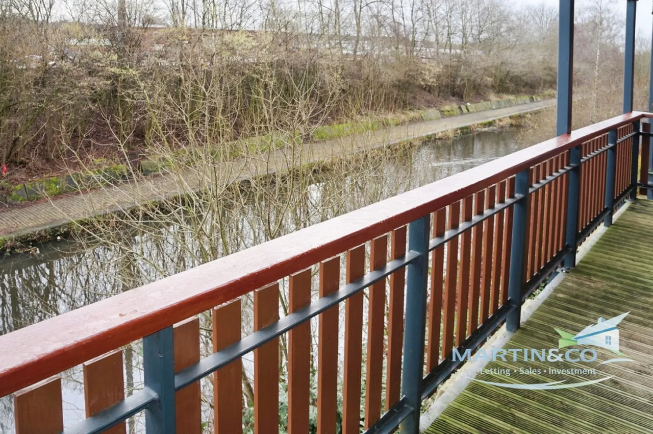 Canalside, Radcliffe, M26, photo 10