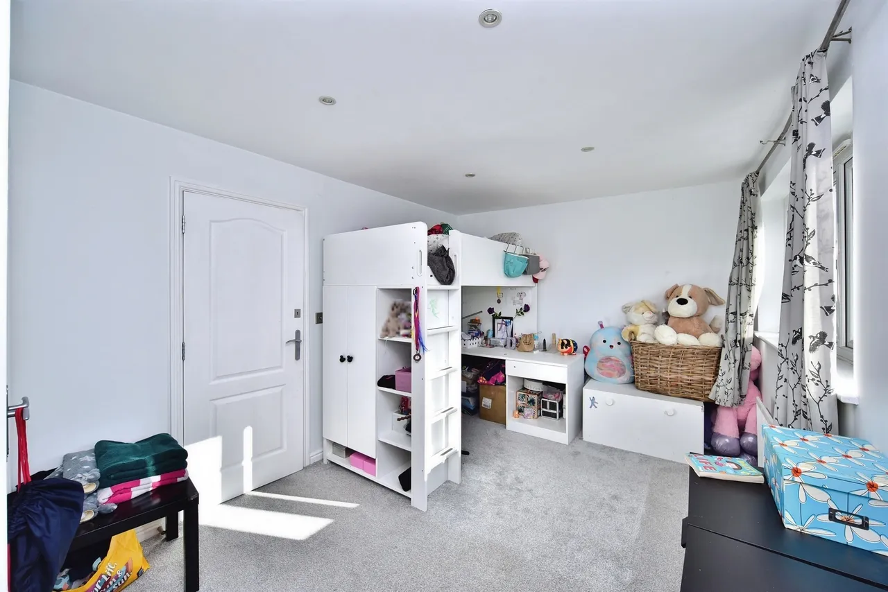Medway Court, Aylesford, ME20, photo 9