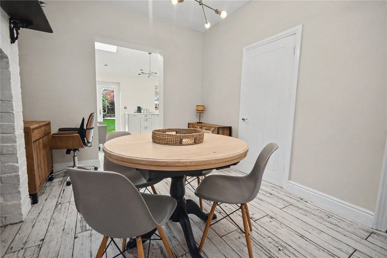Aberford Road, Wakefield, WF1, photo 7