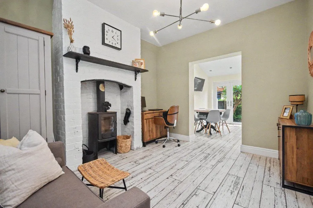 Aberford Road, Wakefield, WF1, photo 11