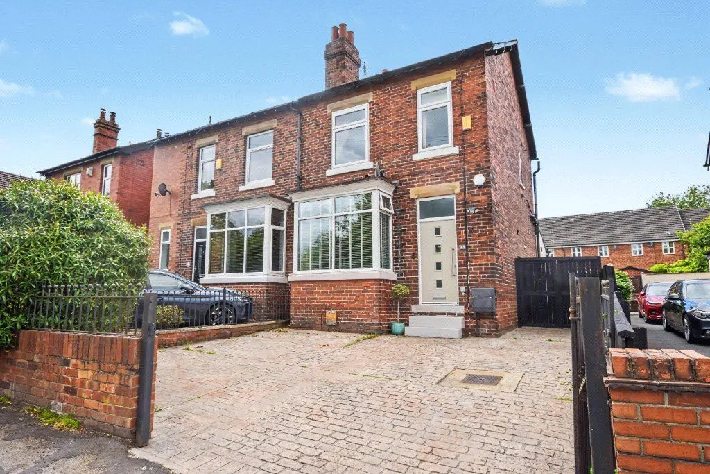3 bed house for sale, Aberford Road, Wakefield, WF1
