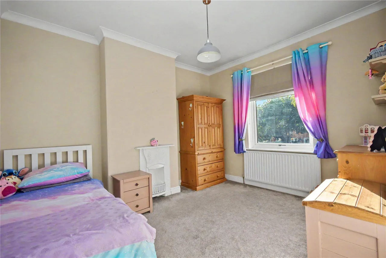 Aberford Road, Wakefield, WF1, photo 15
