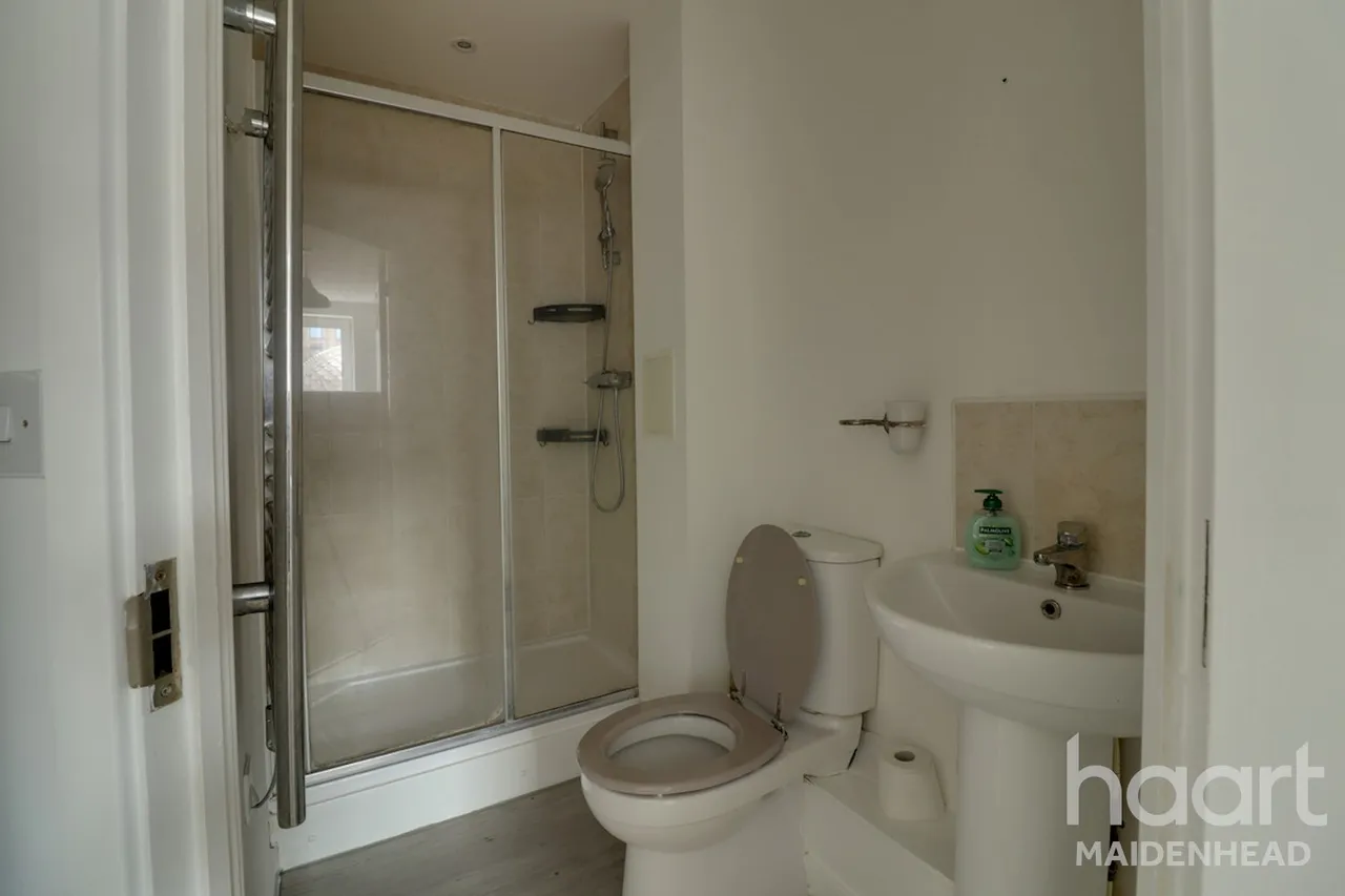 Grays Place, Slough, SL2, photo 18