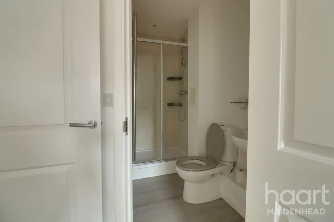 Grays Place, Slough, SL2, photo 17