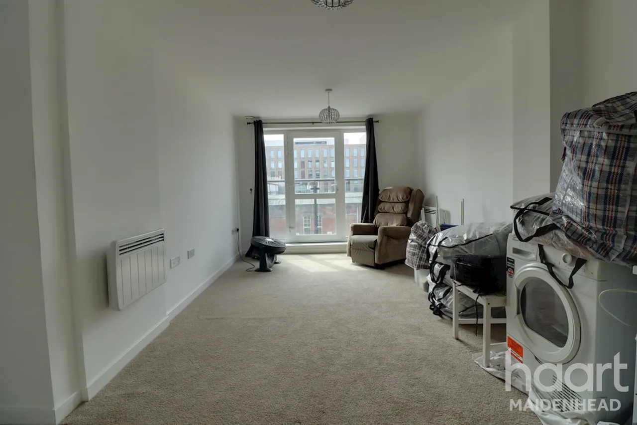 Grays Place, Slough, SL2, photo 9