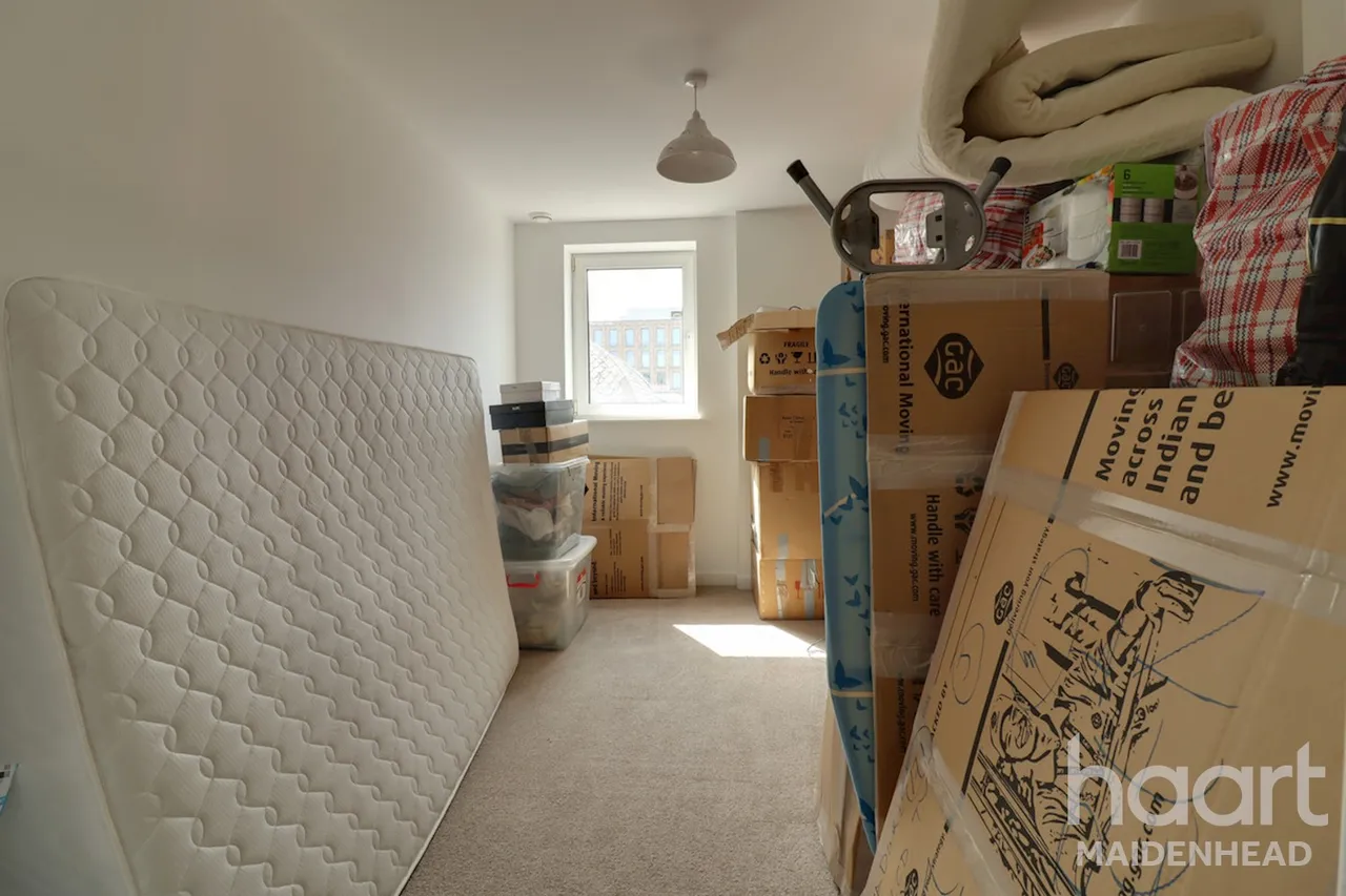 Grays Place, Slough, SL2, photo 13