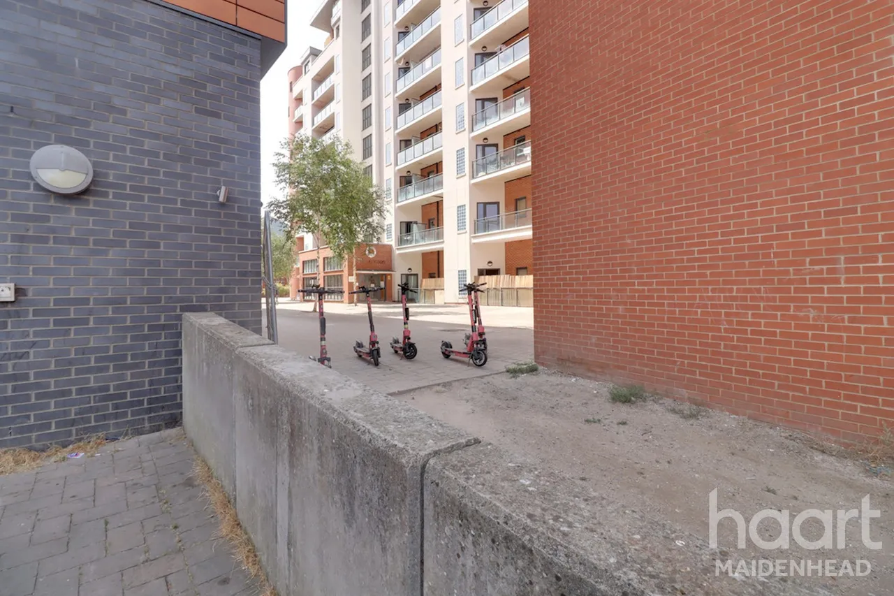 Grays Place, Slough, SL2, photo 21