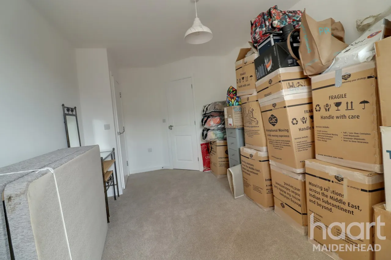 Grays Place, Slough, SL2, photo 15