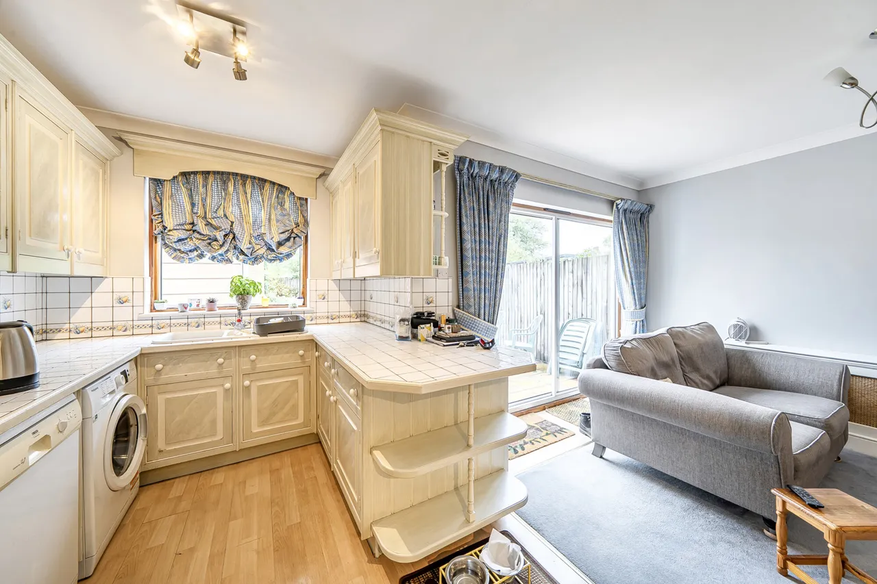 Warham Road, Harrow, HA3, photo 13