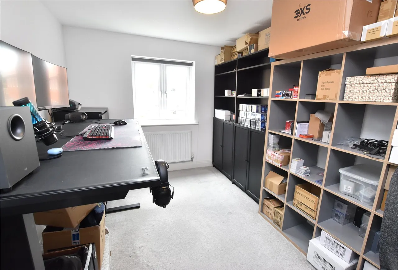 Canada Avenue, Farnborough, Hampshire, GU14 0FJ, photo 10
