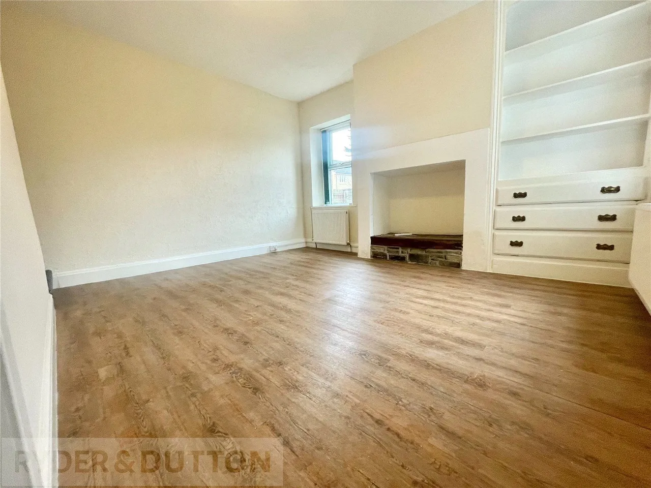 York Street, Glossop, SK13, photo 5
