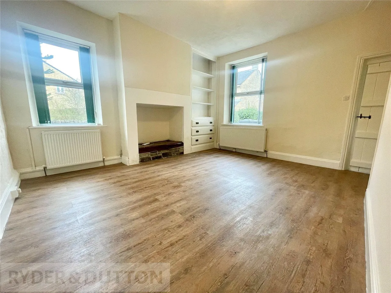 York Street, Glossop, SK13, photo 7