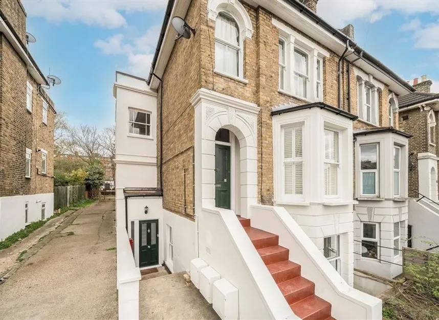 2 bed flat for sale, Geoffrey Road, Brockley, SE4