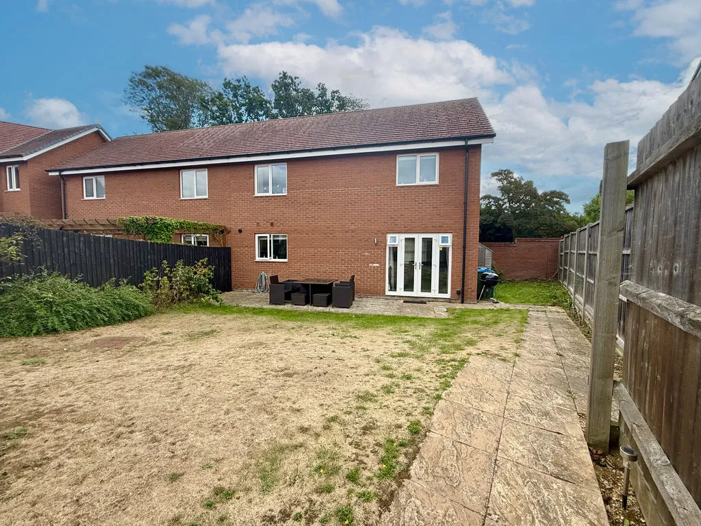Stewkley Road, Wing, LU7, photo 12