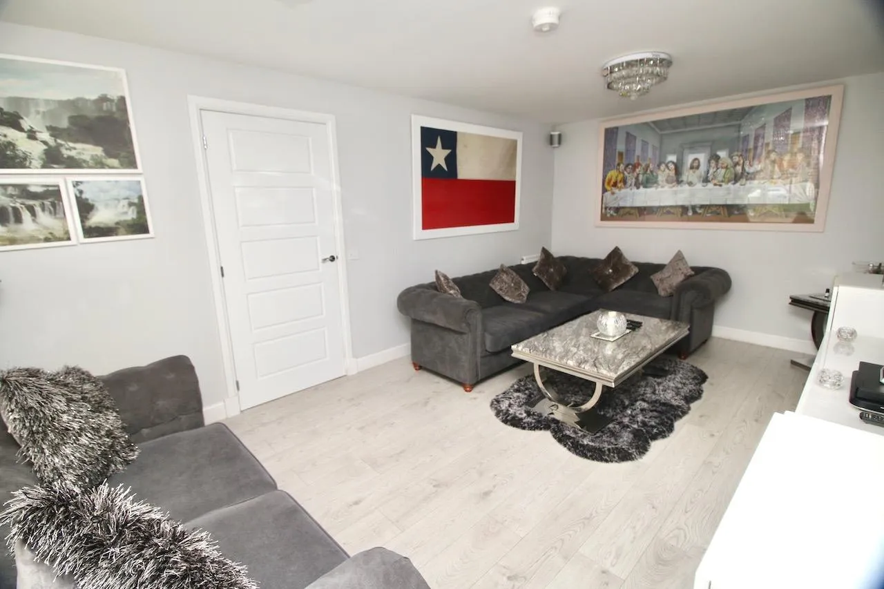 Bryony Wynd, Cumbernauld, G68 9FU, photo 8