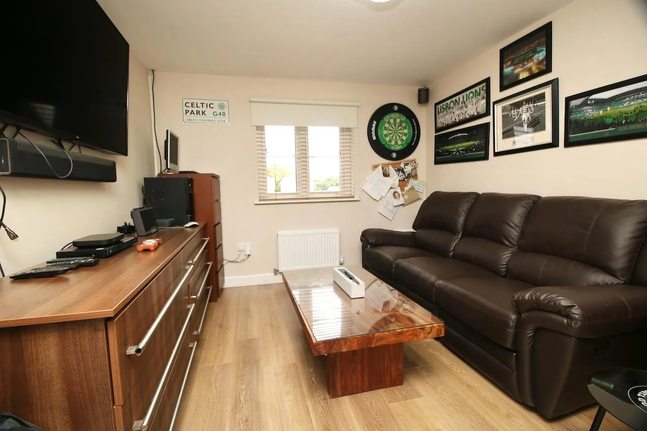 Bryony Wynd, Cumbernauld, G68 9FU, photo 16
