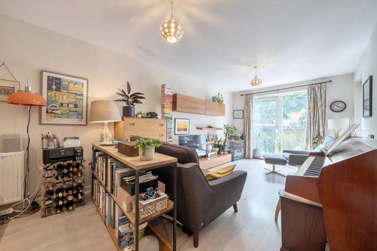 Park Road, London, N8, photo 11