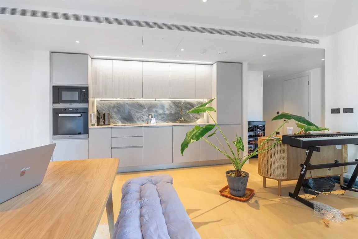 Bowery Apartments, White City, photo 2