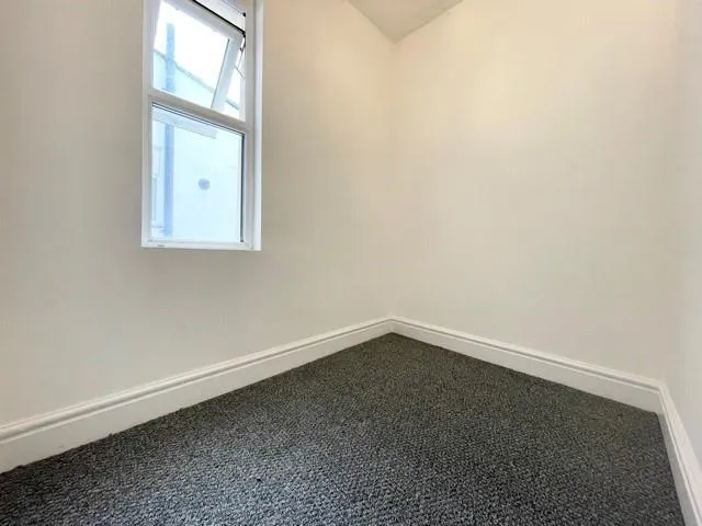 Ivy Leigh, Liverpool, L13, photo 6
