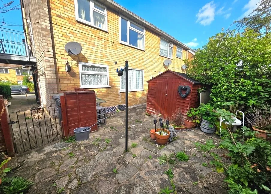 Fieldview Close, Exhall, CV7, photo 4